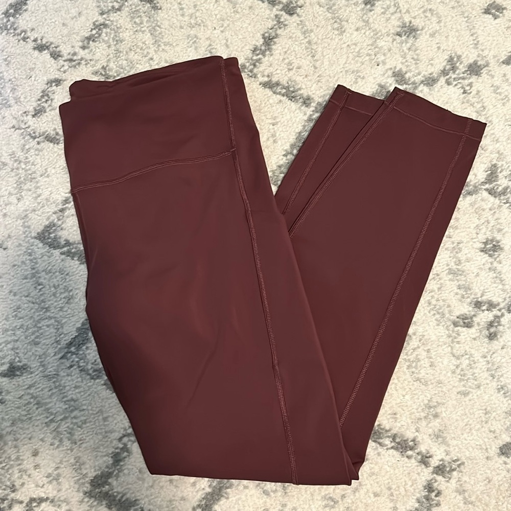 Athleta Ultimate Stash Pocket Tight EUC Large Burgundy